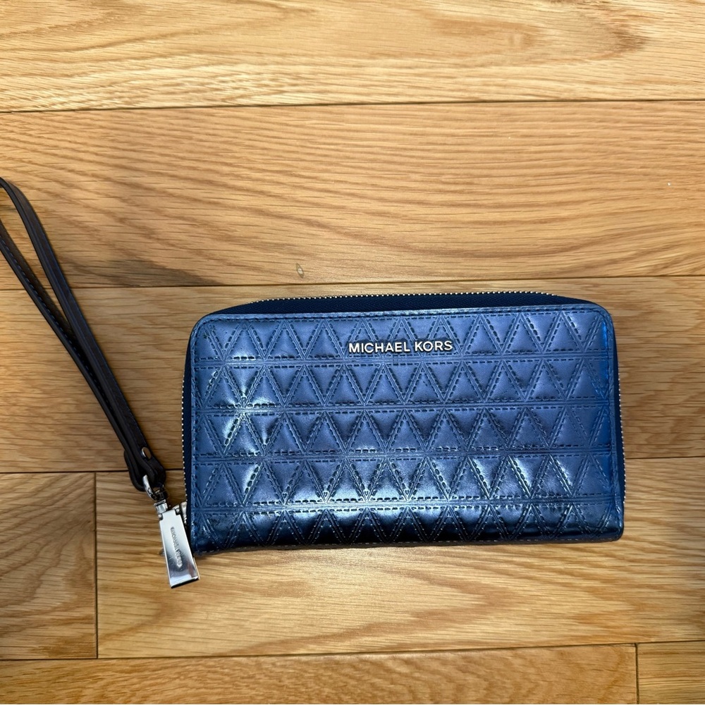 Michael Kors Navy Quilted Wristlet